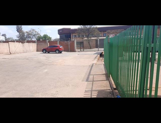 INDUSTRIAL FOR SALE IN WALTLOO